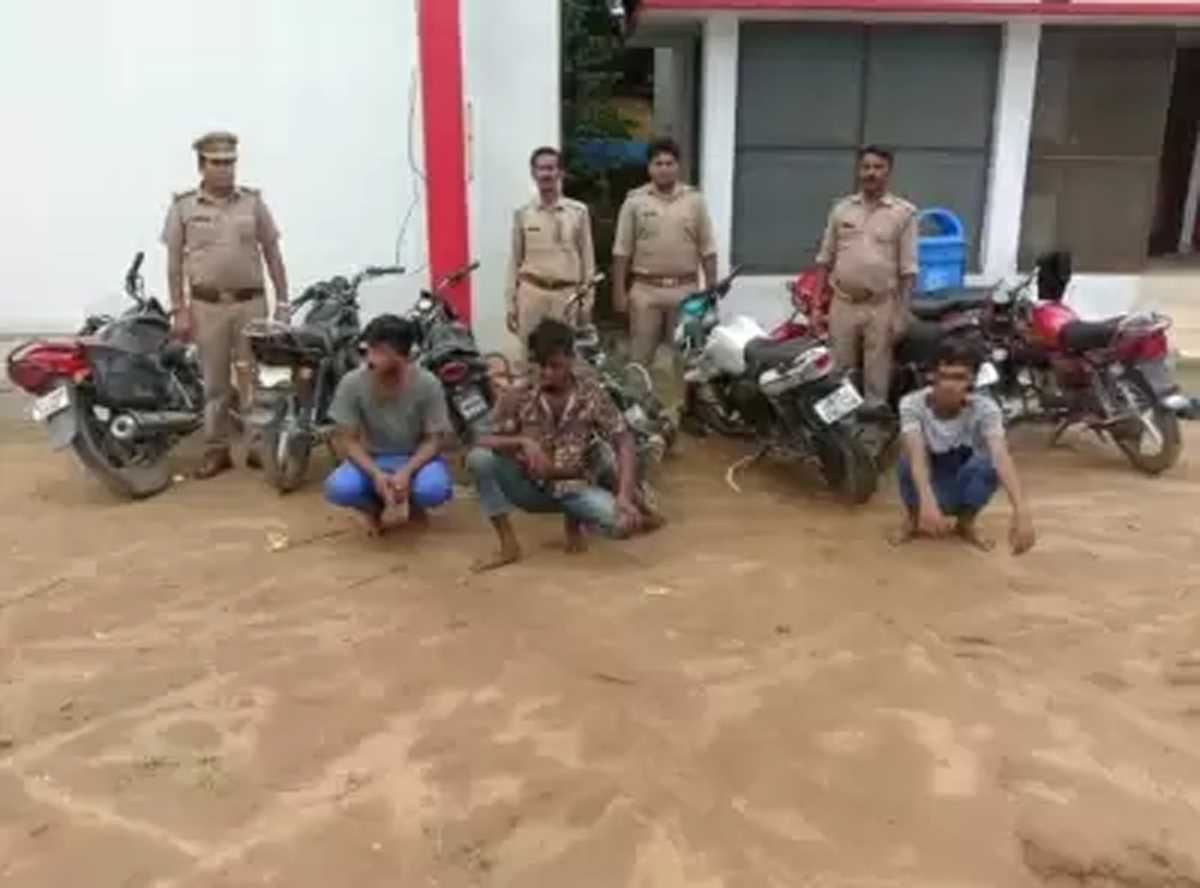 बिजनौर पुलिस ने 3 वाहन चोरों को किया गिरफ्तार, 9 बाइक बरामद